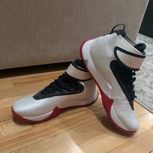 Men’s shoes.Most of them are brand new.Size 11 US main image 5